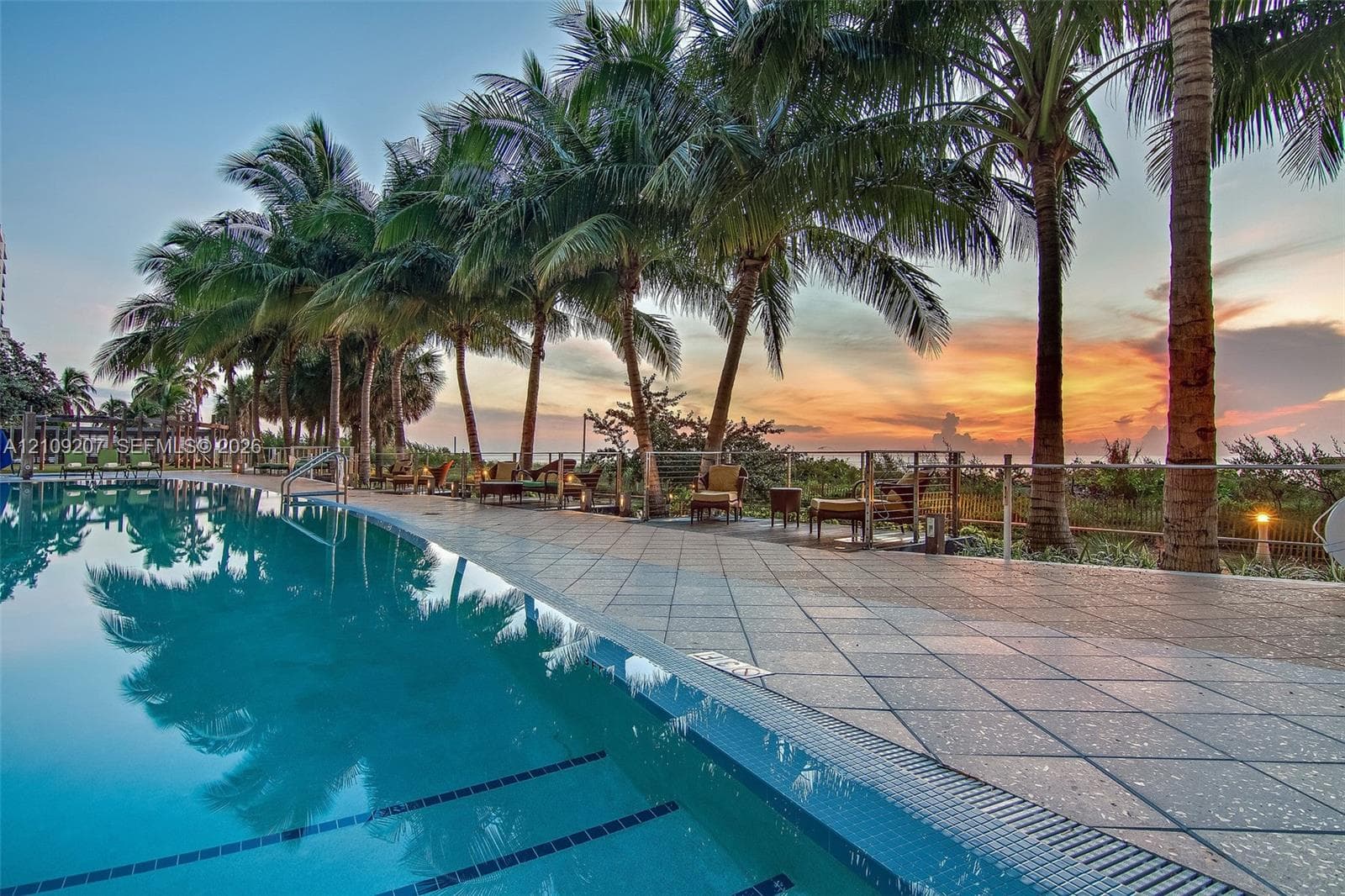 Carillon Miami Beach · #1101 in Miami Beach - Photo 21