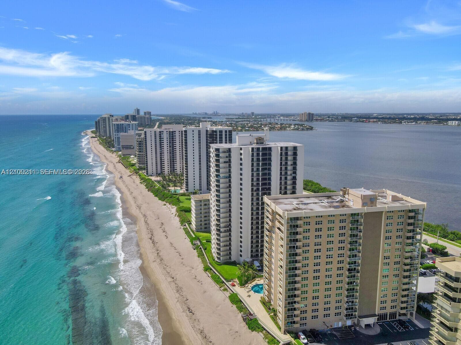 AQUARIUS CONDO · #1003 in Riviera Beach - Photo 19