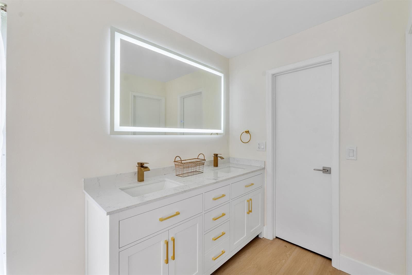 Sophistictaed Master Bath