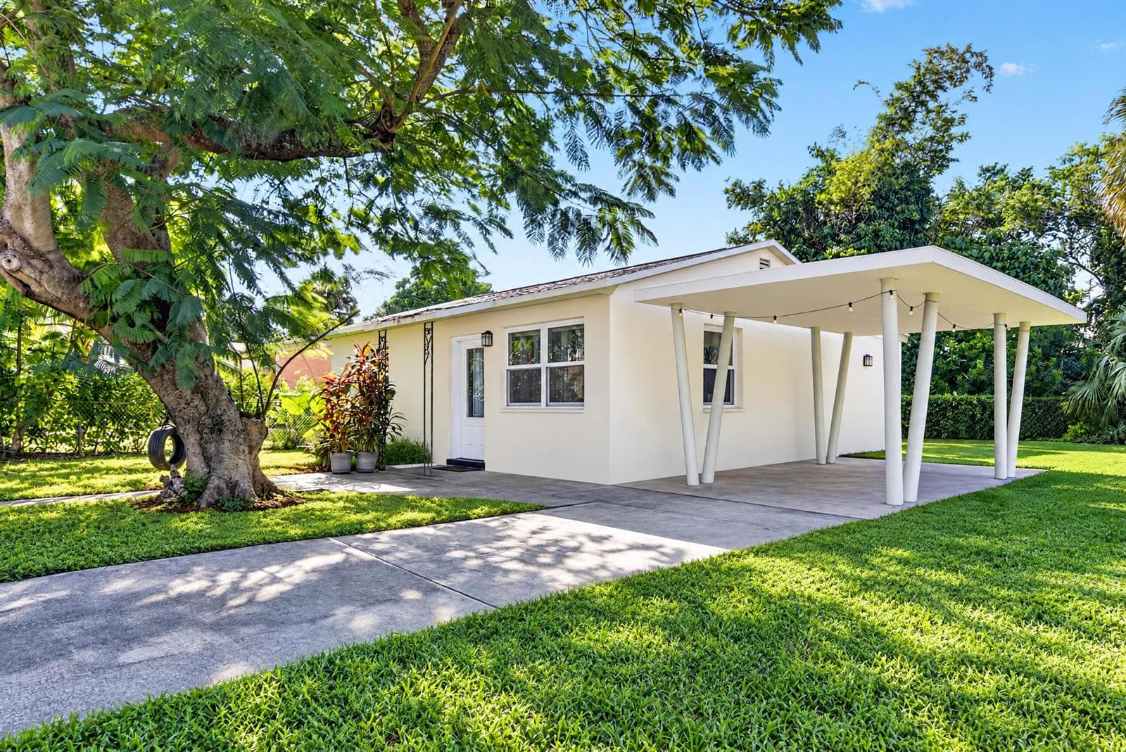 1-1340-Longwood-St-1