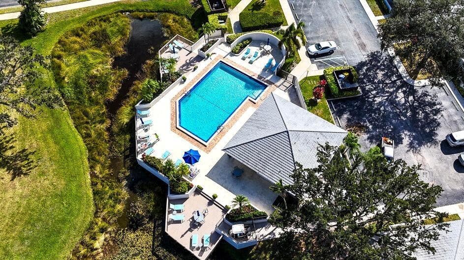 908 Club Drive