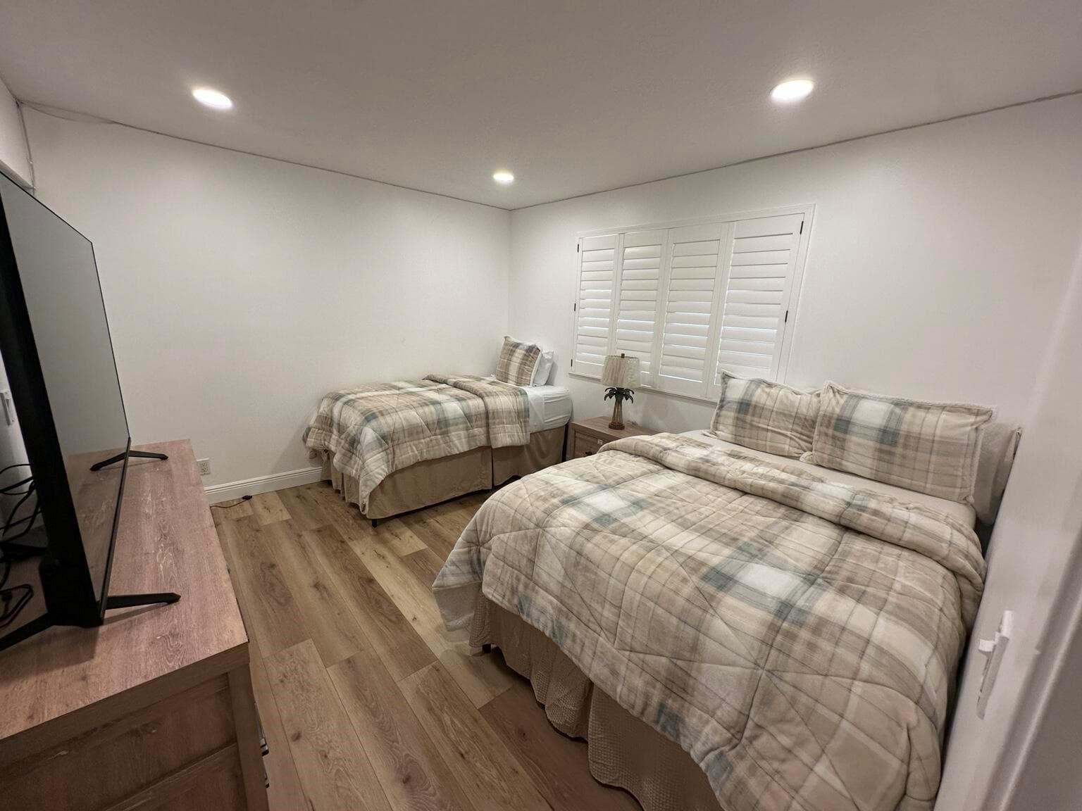 908 Club Drive