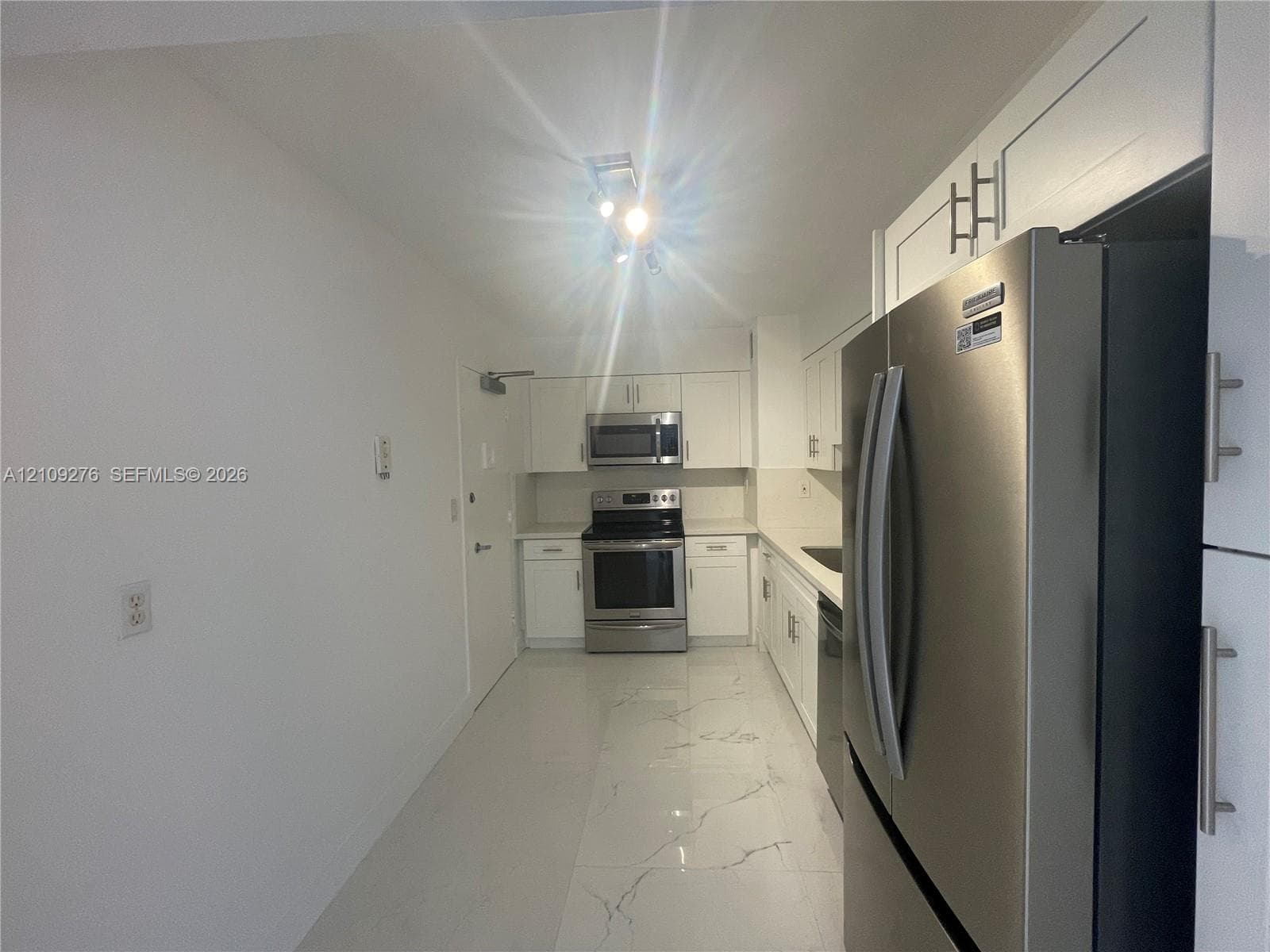 Carlisle on the Ocean · #1004 in Surfside - Photo 8