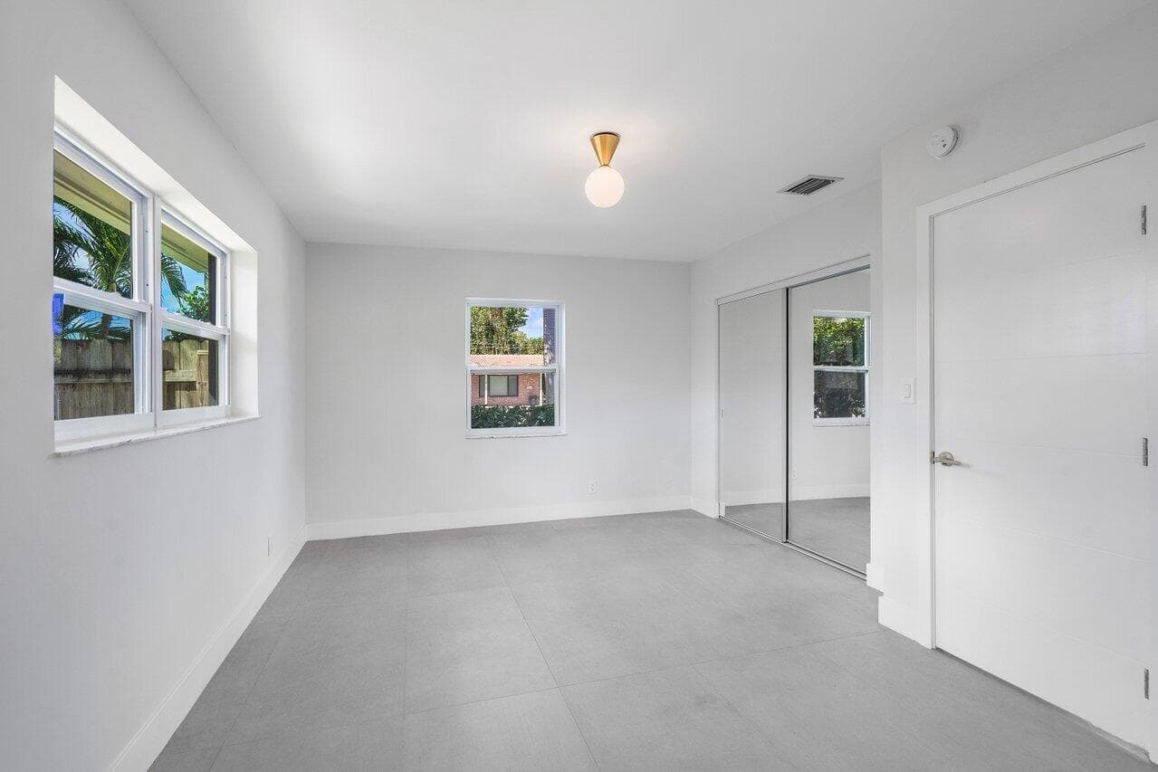 022-46Southwest9thAvenue-BocaRaton-FL-33