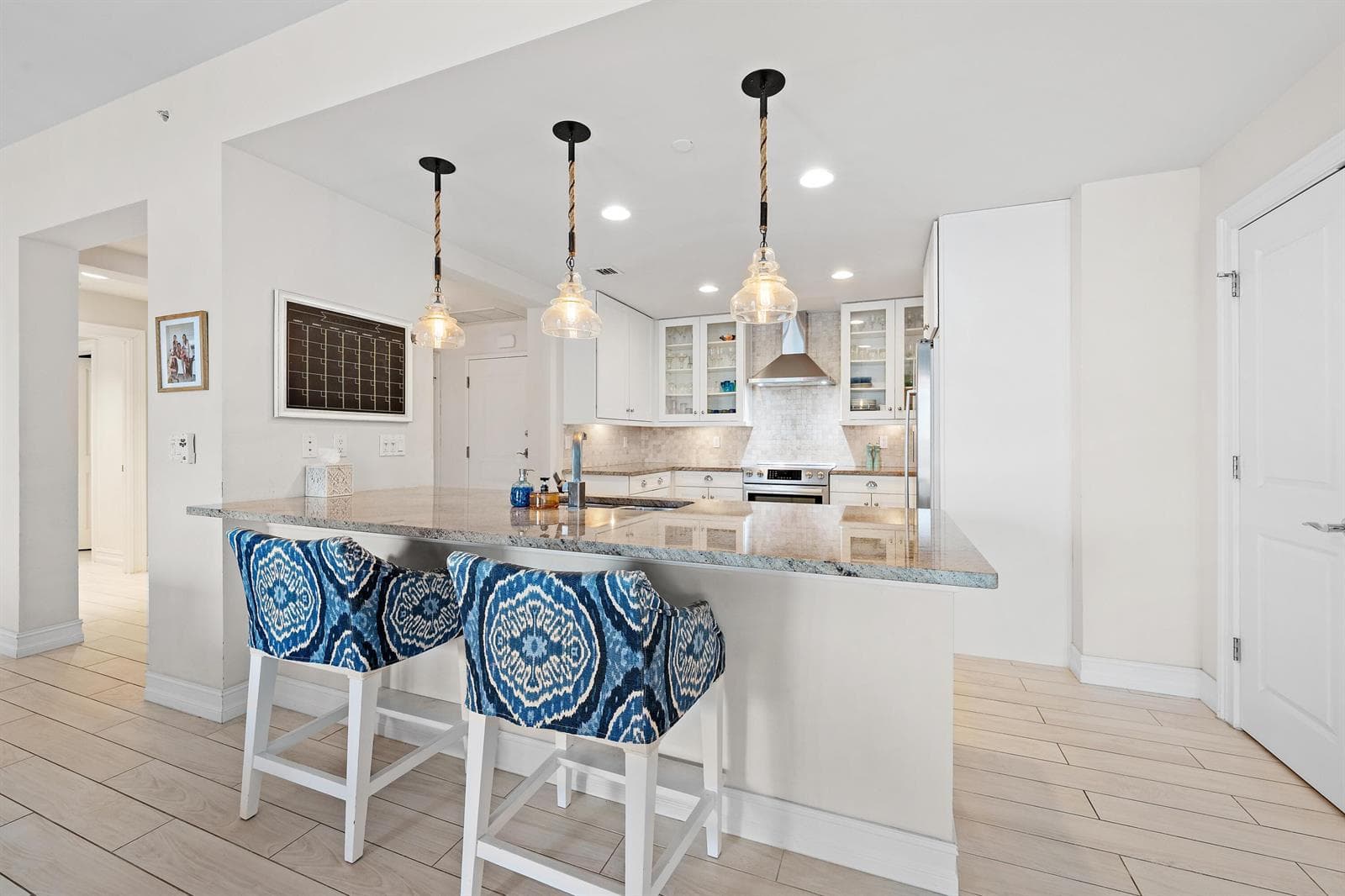 MLS - 432 Bay Colony Dr N-5