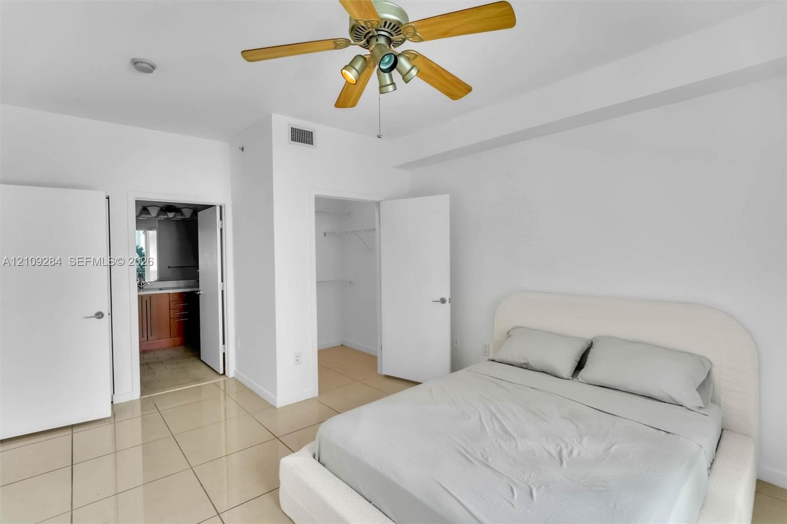 Axis on Brickell North · #1210 in Miami - Photo 11