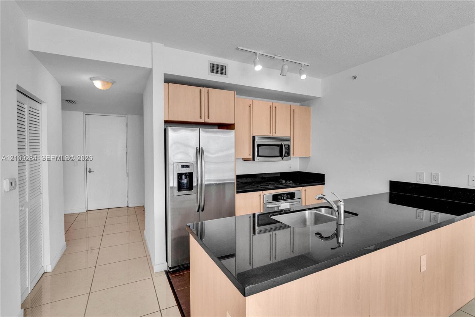 Axis on Brickell North · #1210 in Miami - Photo 4
