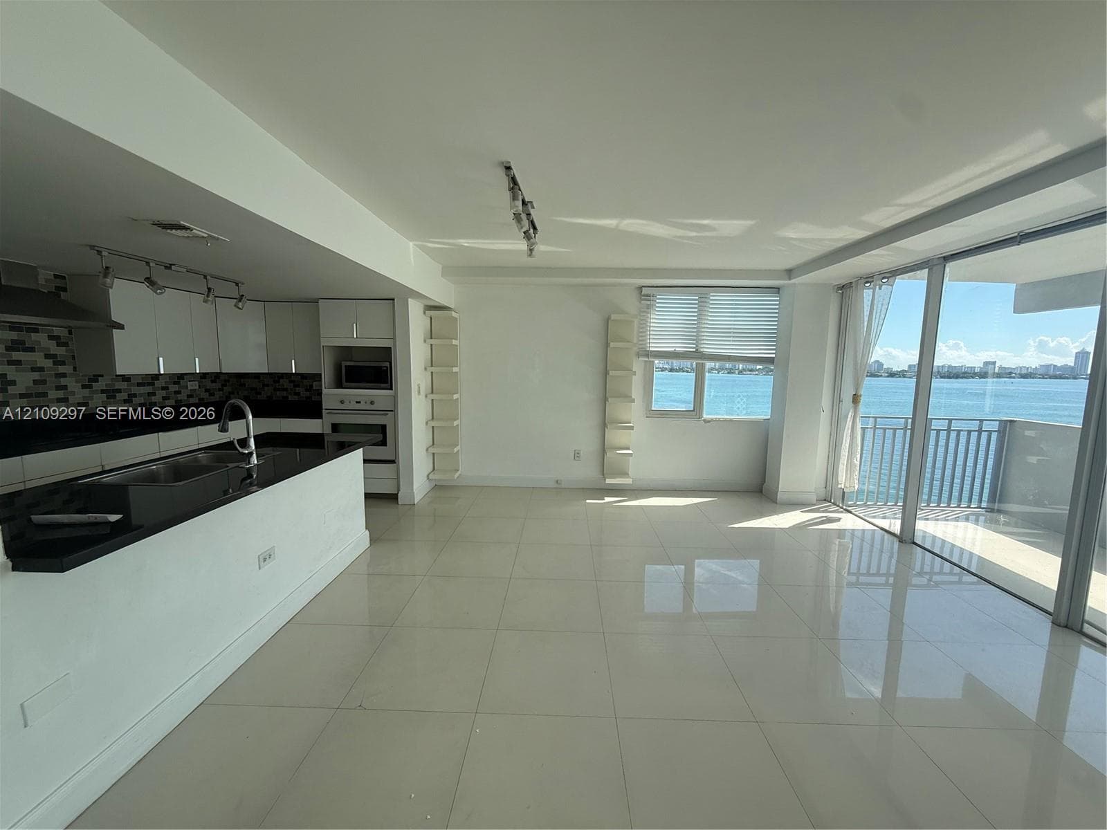 CARIBBEAN TOWERS CONDO #8H