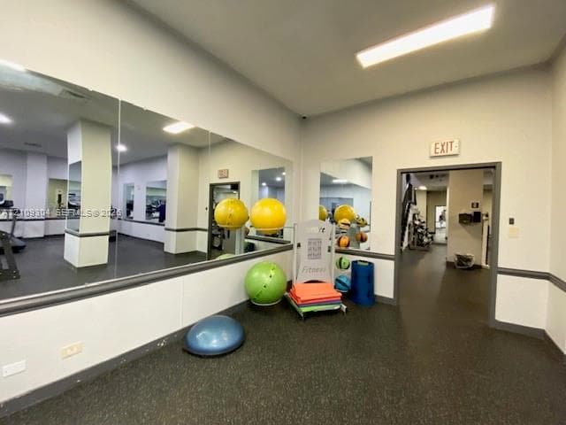 WINSTON TOWERS 200 · #711 in Sunny Isles Beach - Photo 24