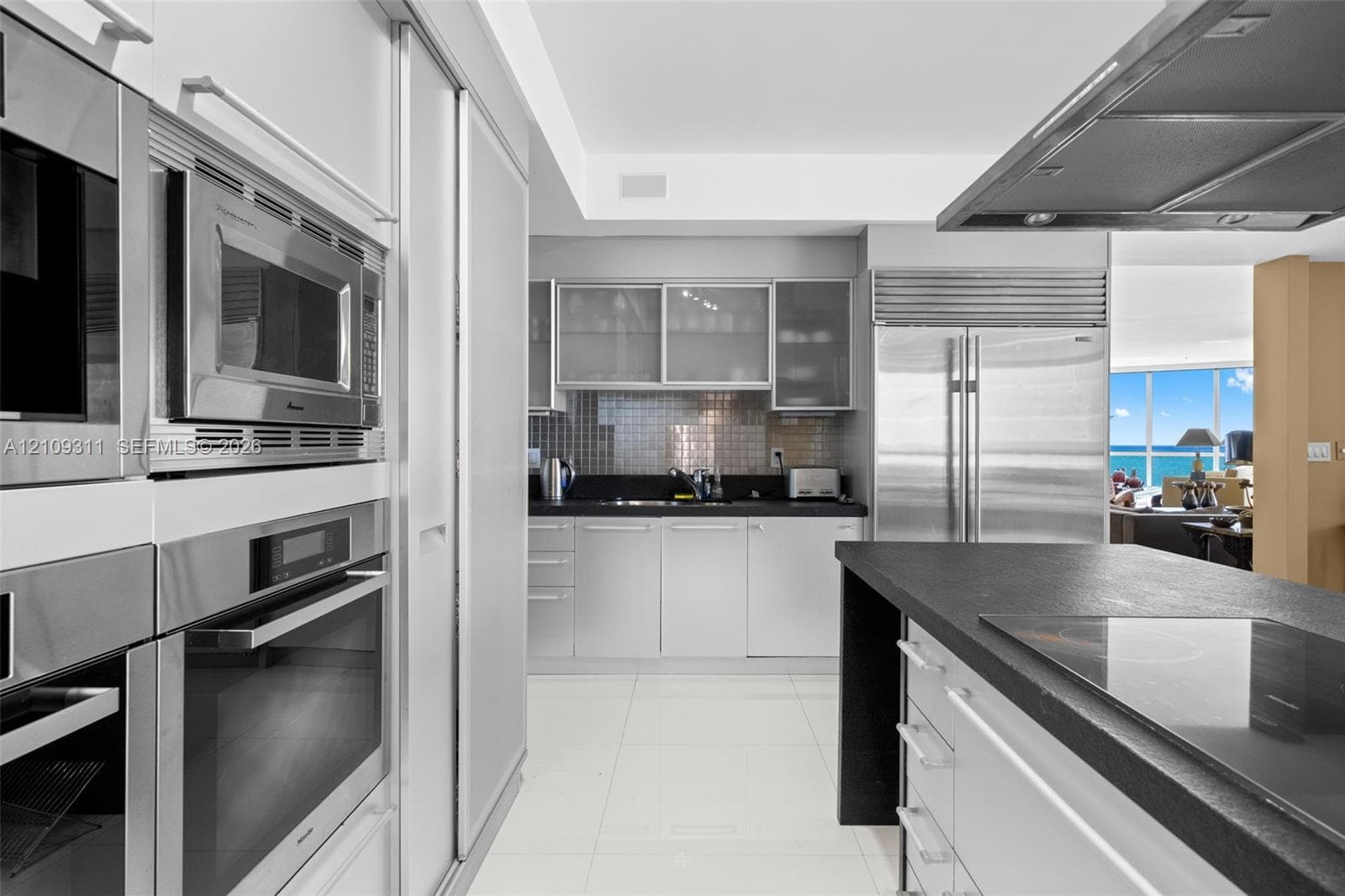 Trump Royale · #709 in Sunny Isles Beach - Photo 12