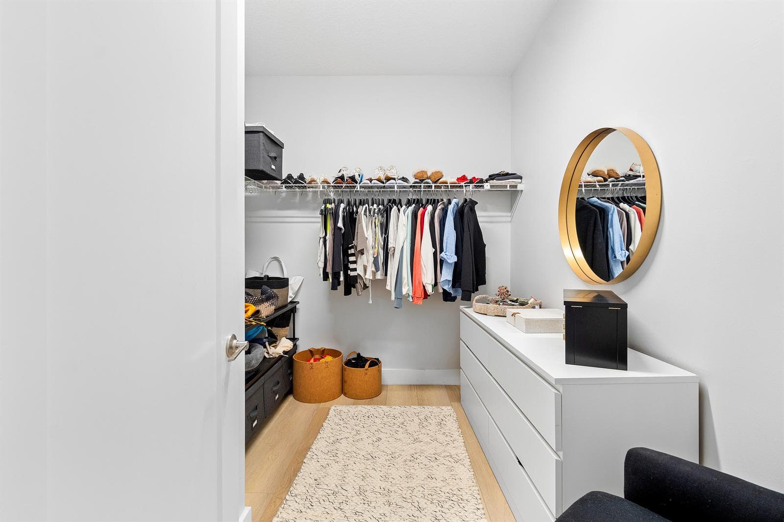 Walk-in Closet
