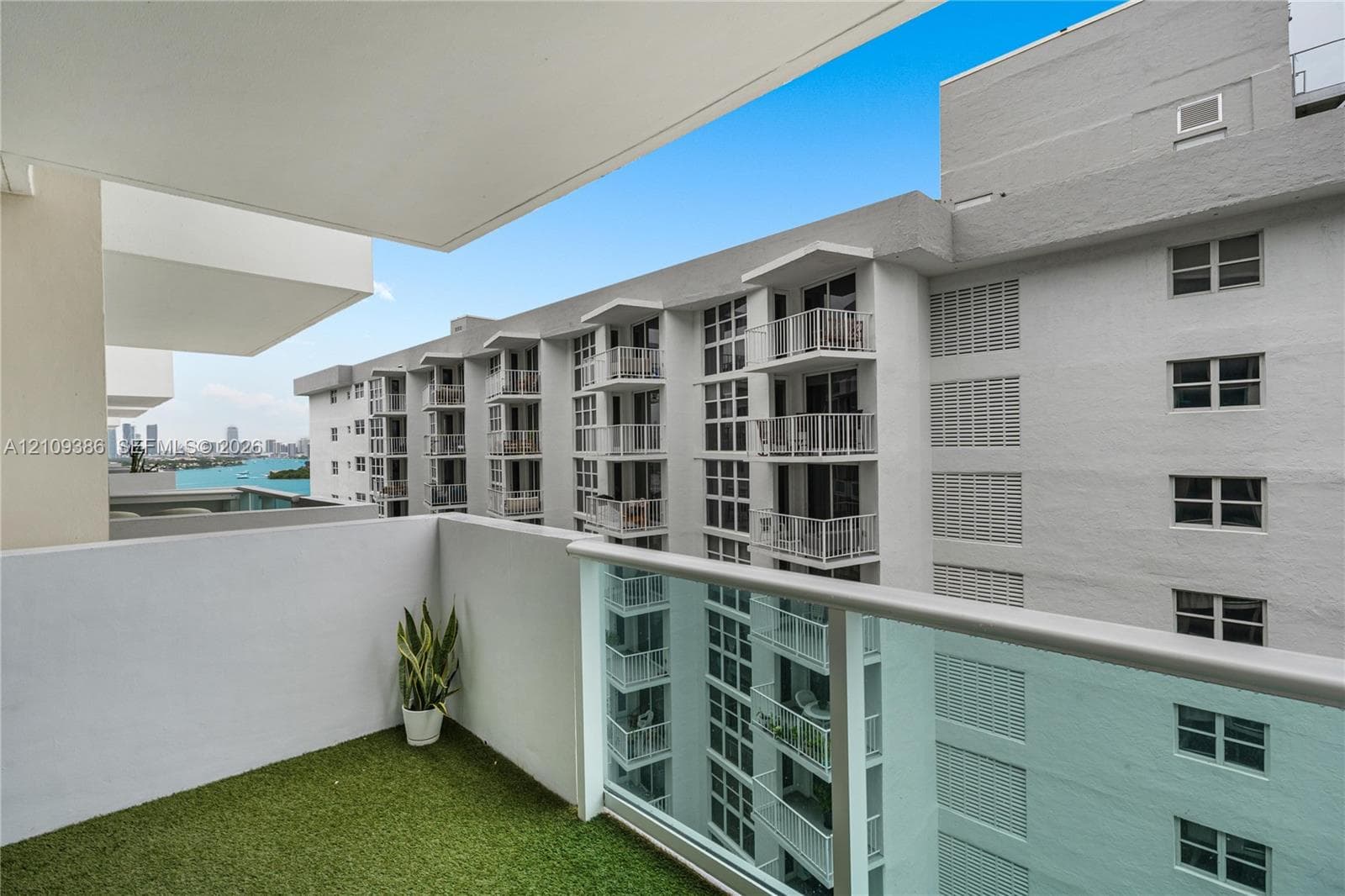 Mirador 1200 · #1419 in Miami Beach - Photo 12