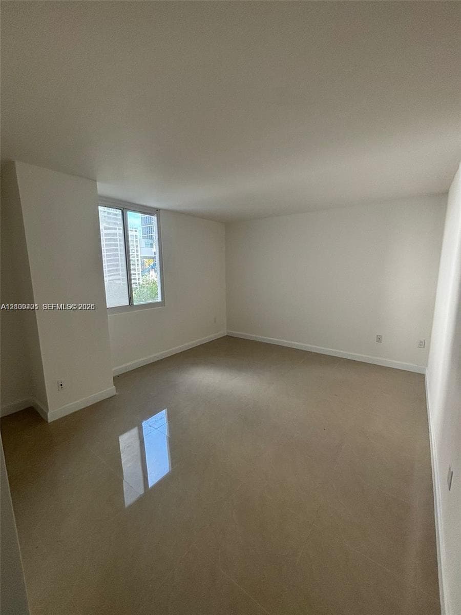 MADISON DOWNTOWN CONDO · #E-605 in Miami - Photo 9