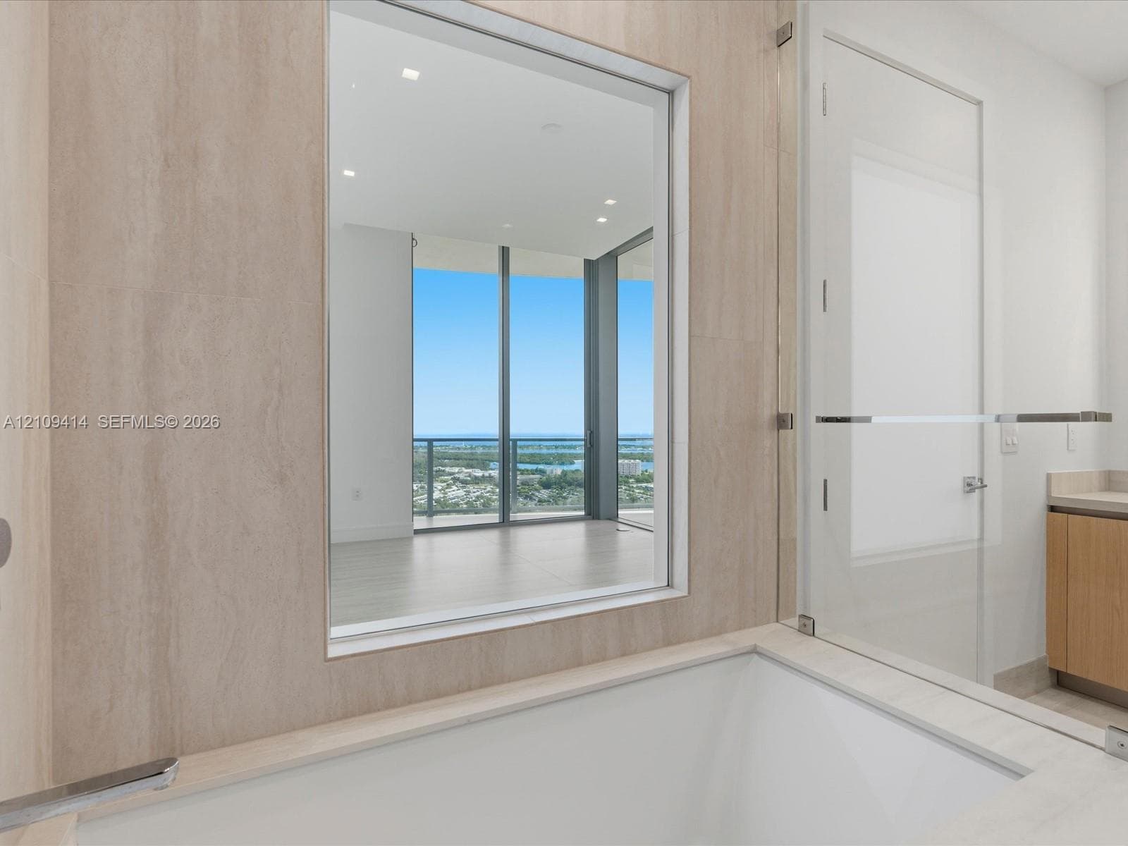 One Park Tower · #3101 in North Miami - Photo 25