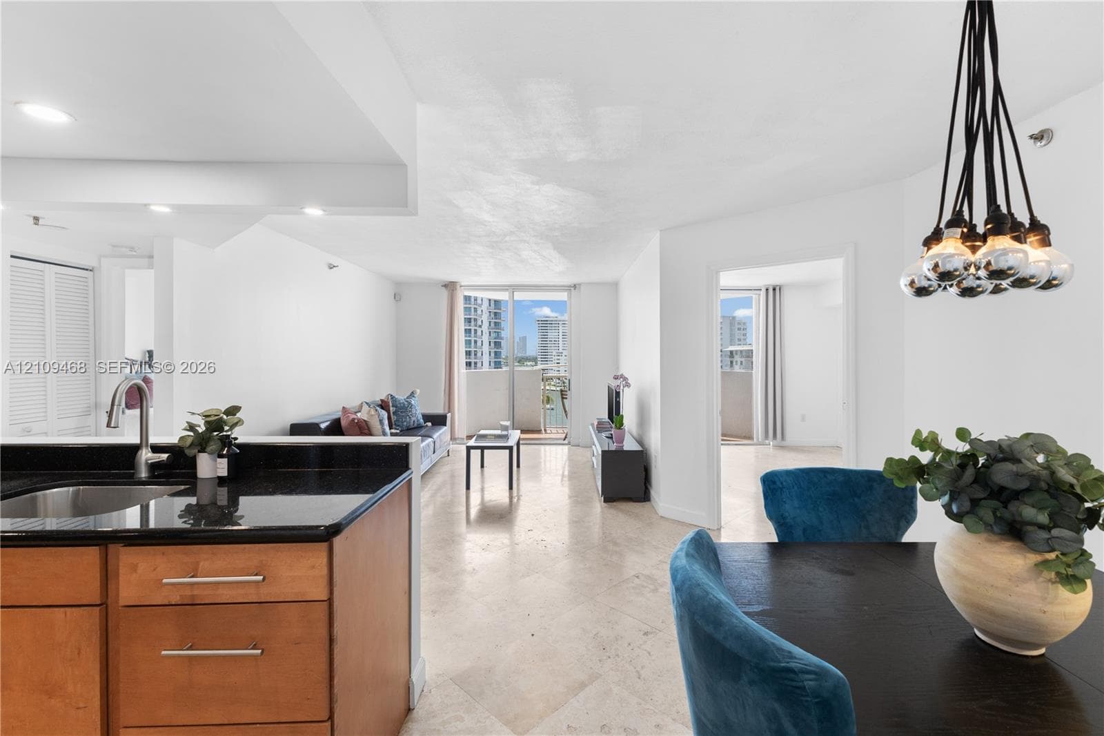 BAYVIEW PLAZA CONDO · #906 in Miami Beach - Photo 2