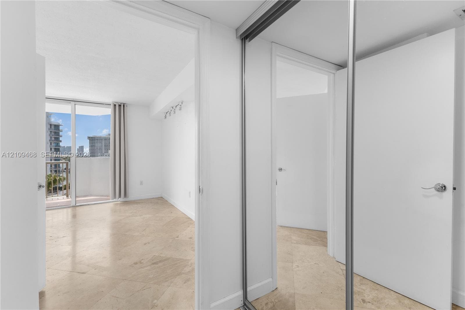 BAYVIEW PLAZA CONDO · #906 in Miami Beach - Photo 17