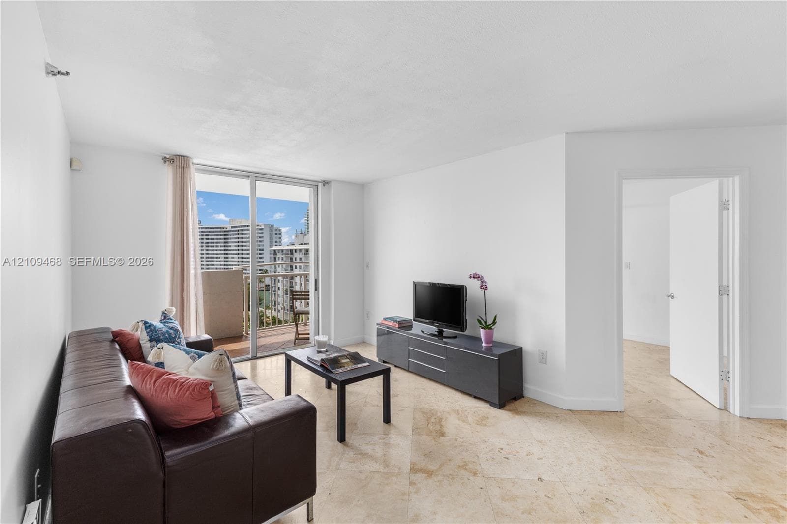 BAYVIEW PLAZA CONDO · #906 in Miami Beach - Photo 3