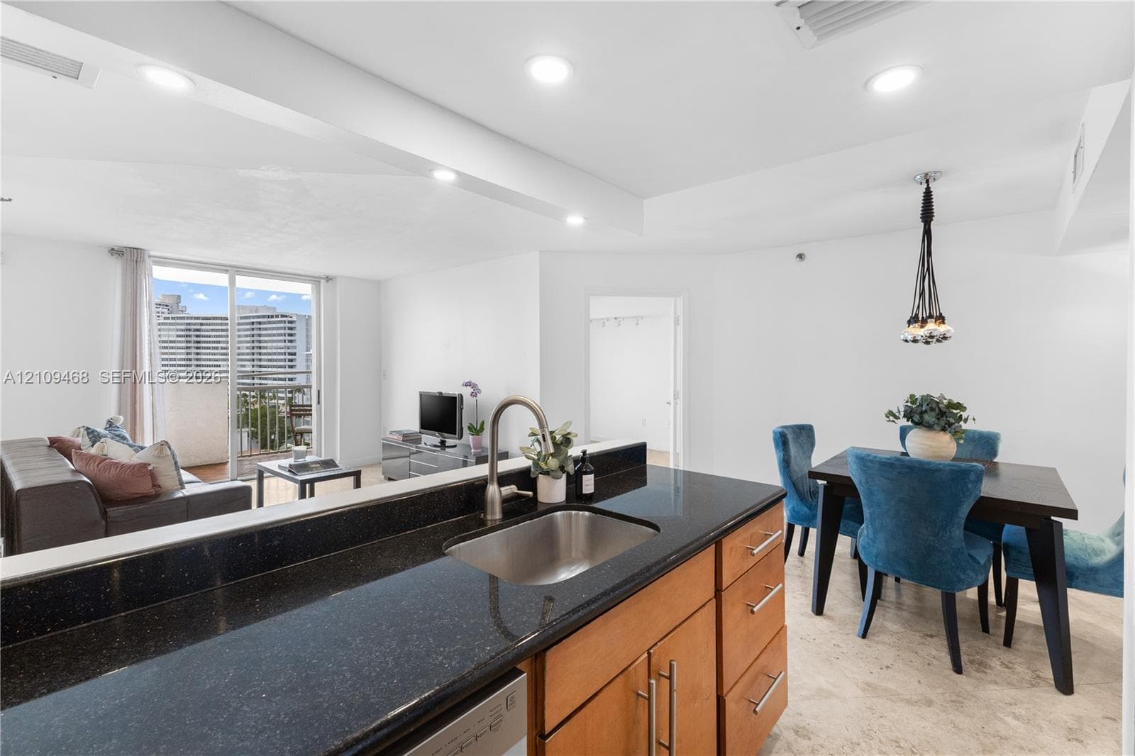 BAYVIEW PLAZA CONDO · #906 in Miami Beach - Photo 9
