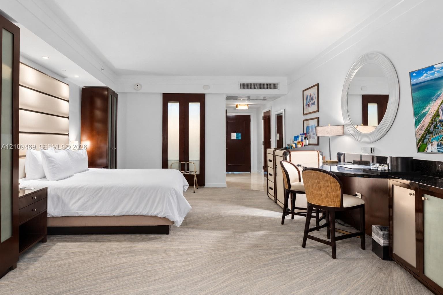 Fontainebleau III Ocean Club (Sorrento) · #1704 in Miami Beach - Photo 4