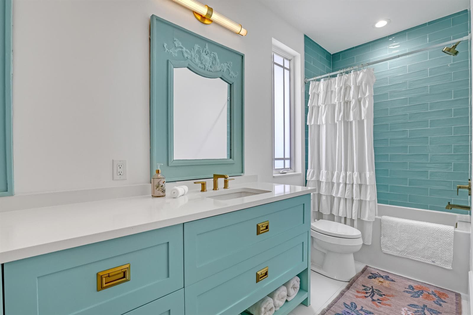 2338 Flamingo (69)
