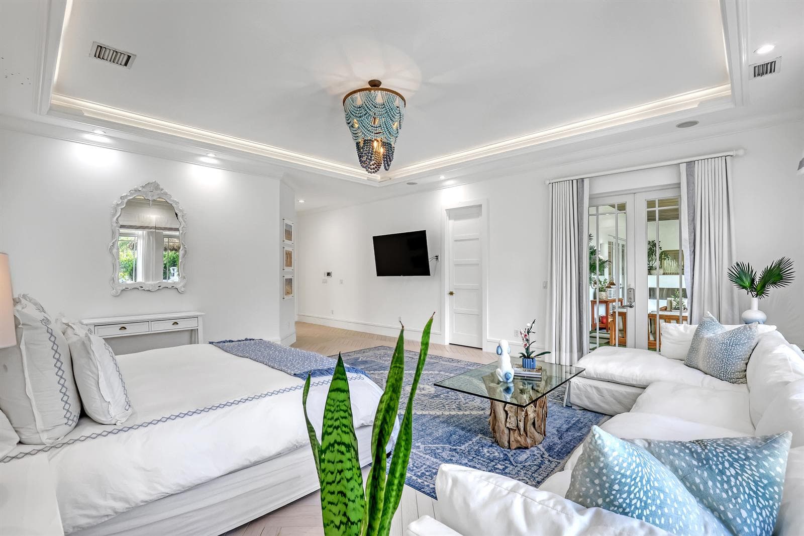 2338 Flamingo (74)