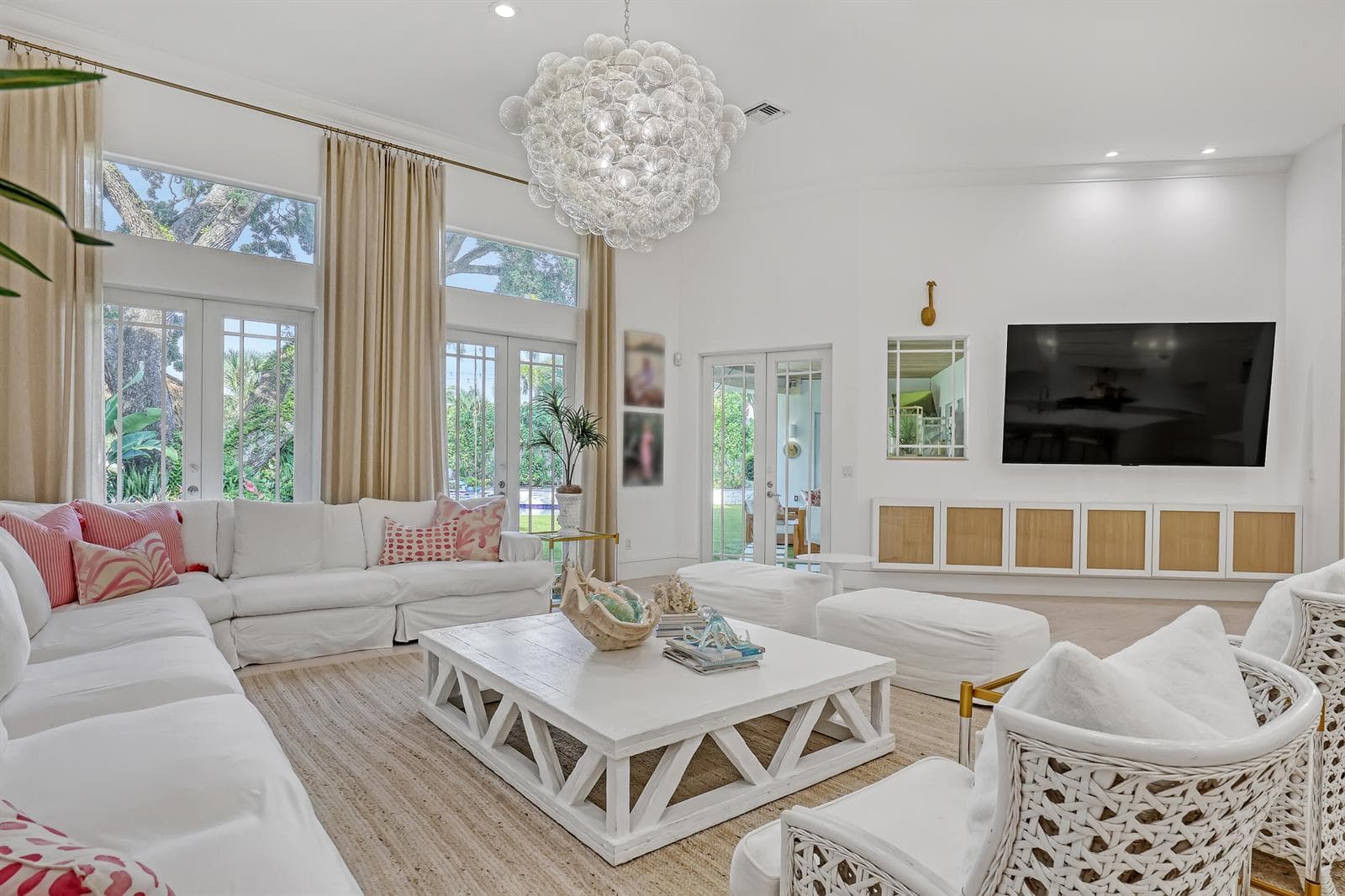 2338 Flamingo (24)