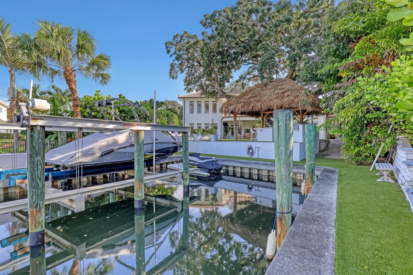 2338 Flamingo (101)