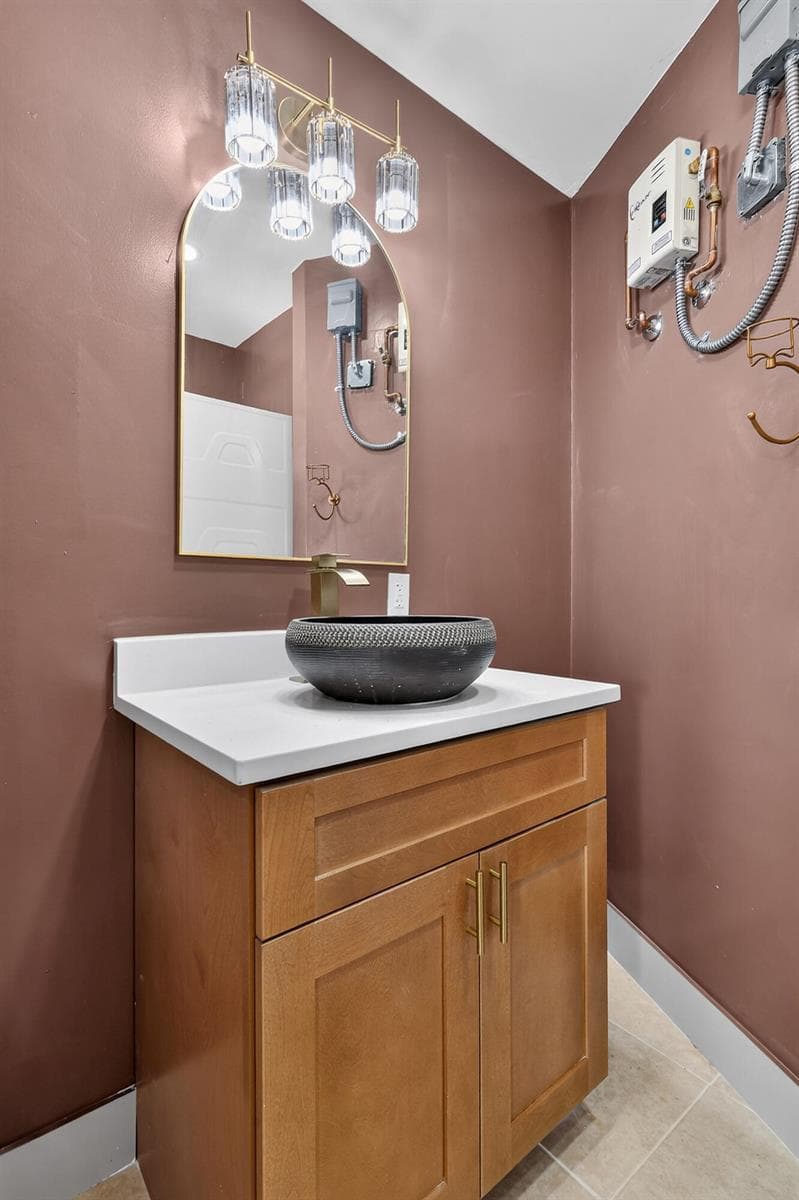 5419SpruceAve(16)