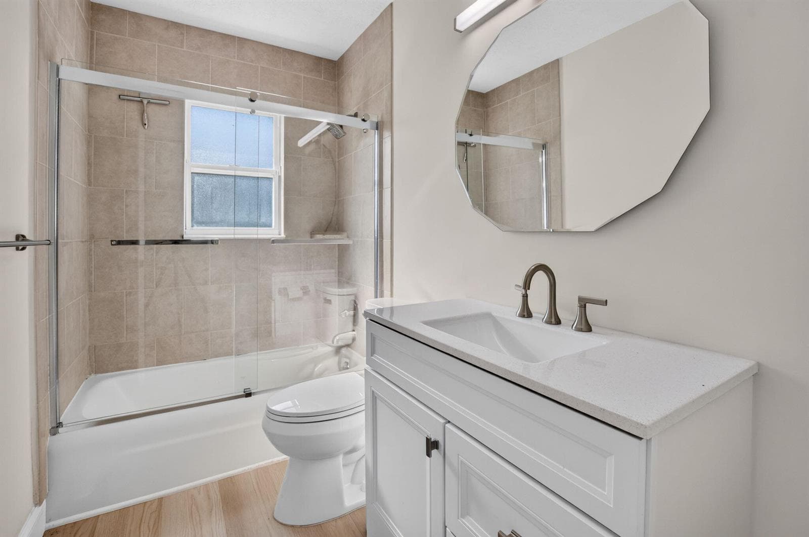 2nd Bathroom