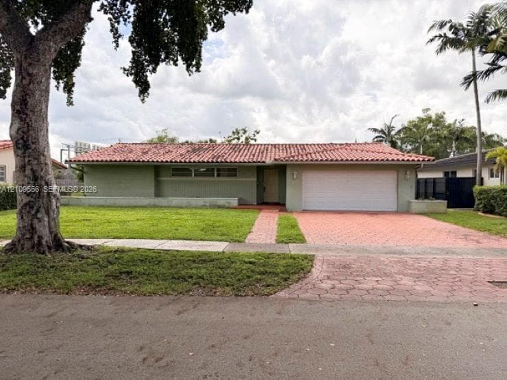 7140 Bamboo St