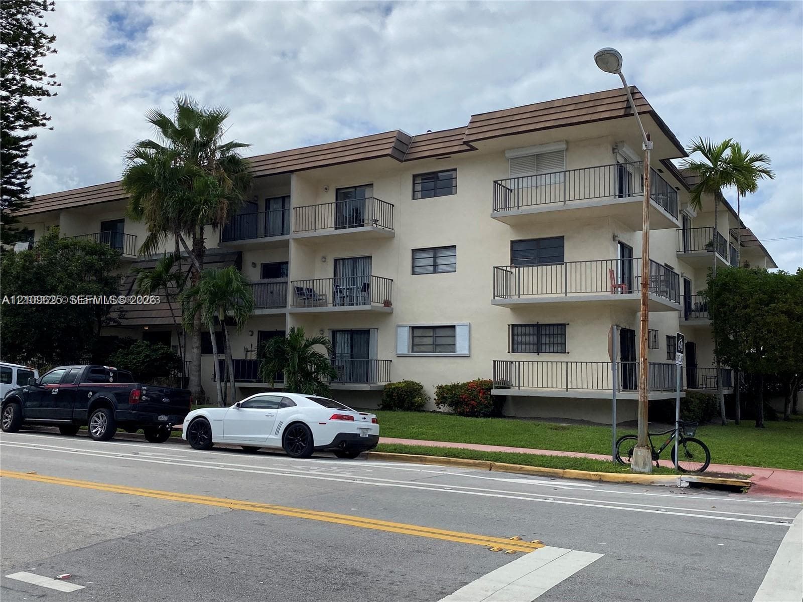 EASTVIEW VILLAS CONDO SOU · #310 in Miami Beach - Photo 2