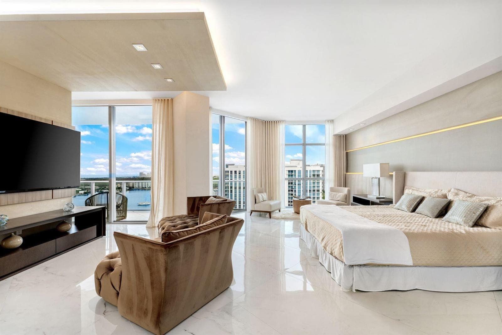 17301 Biscayne Blvd_1oakstudios_19