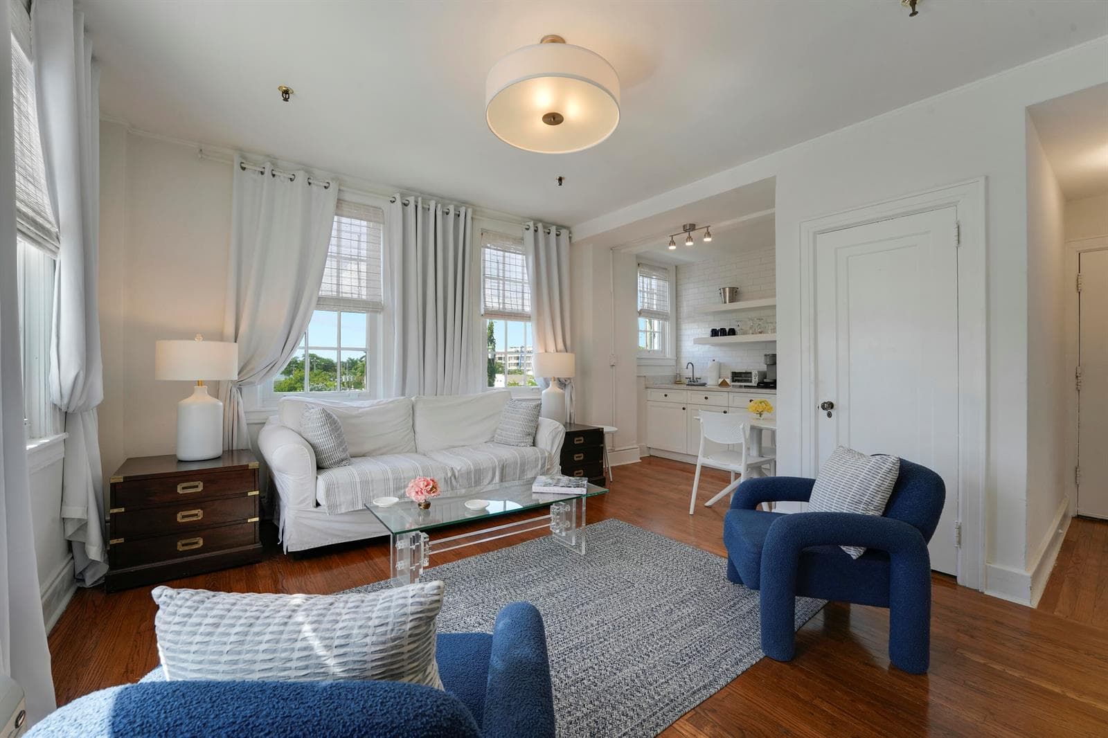 Bright & Inviting Living Area