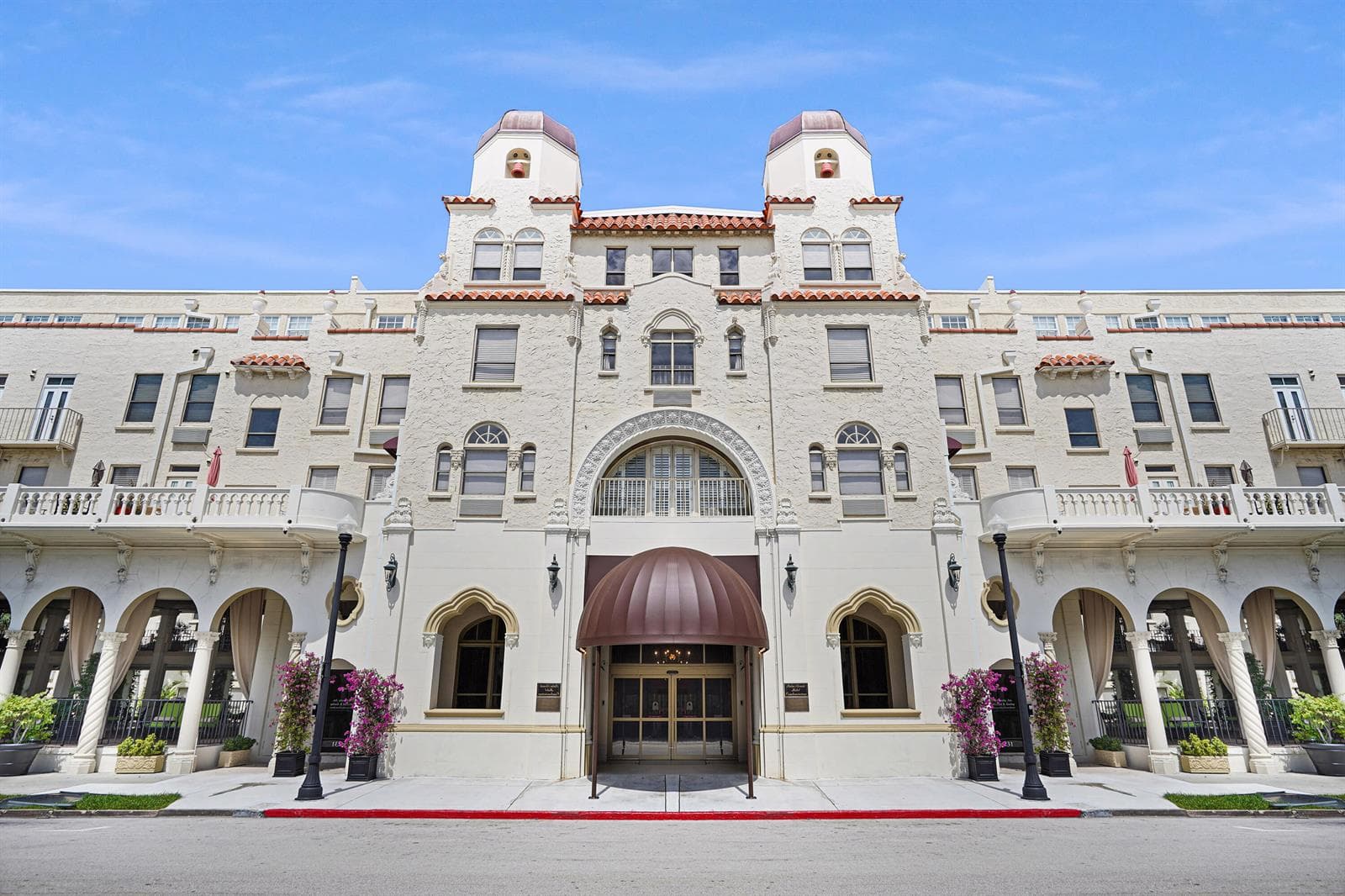 Palm Beach Hotel
