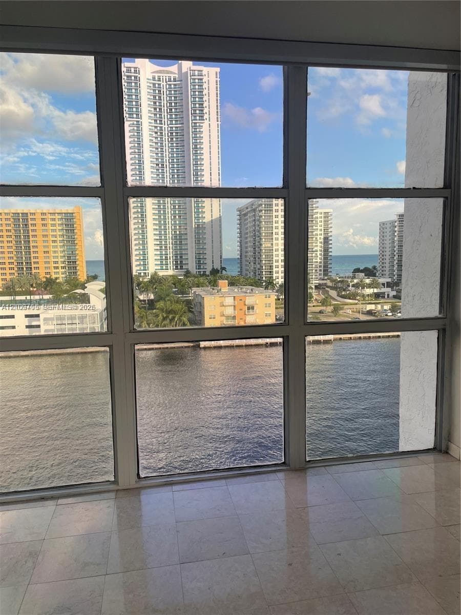 Oceanview Park Condo · #920 in Hallandale Beach - Photo 13