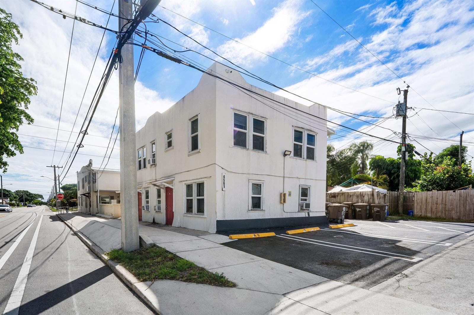 017-4561LakeAvenue-6-WestPalmBeach-FL-33