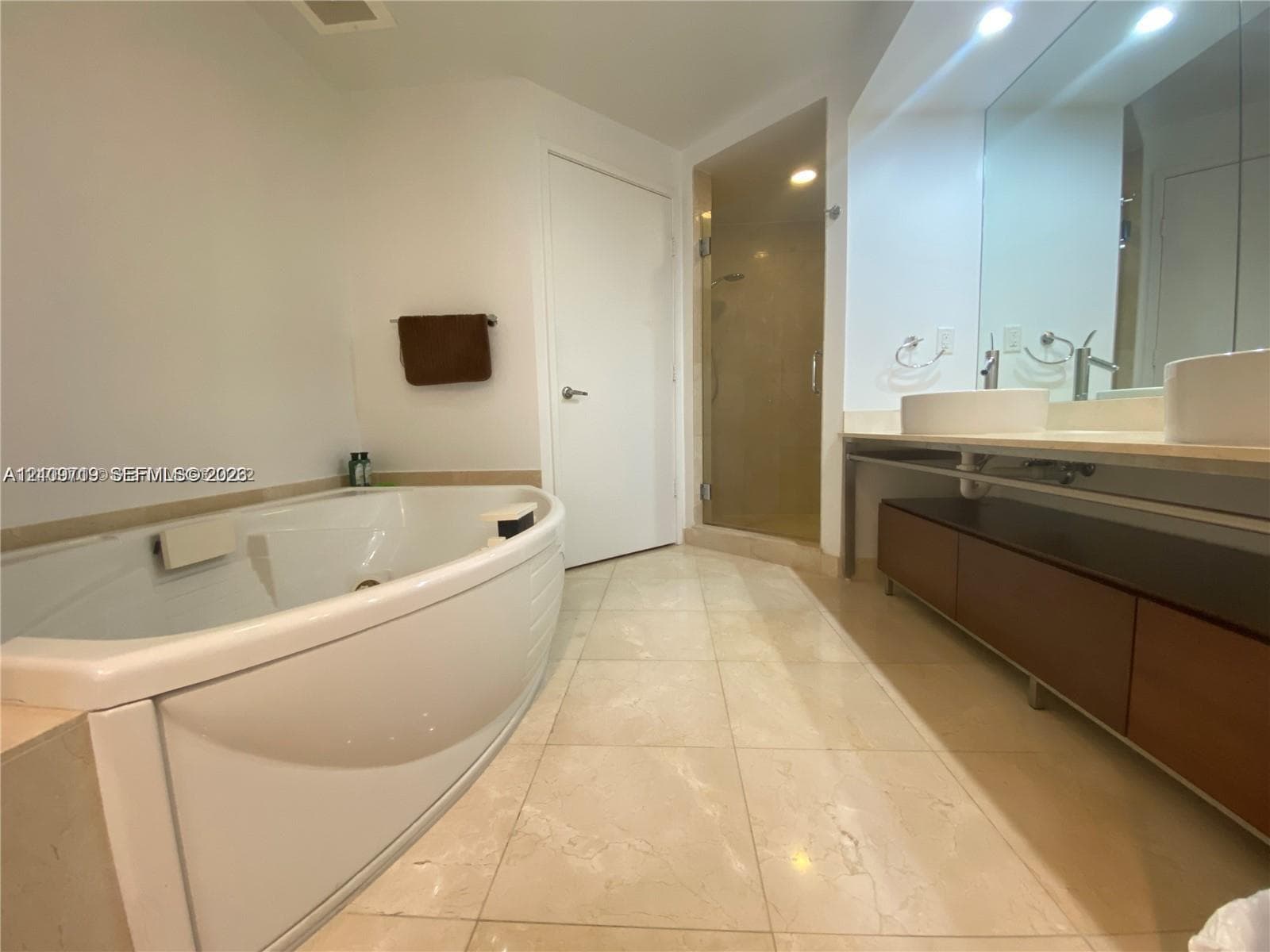 SAYAN CONDO · #1704 in Sunny Isles Beach - Photo 15