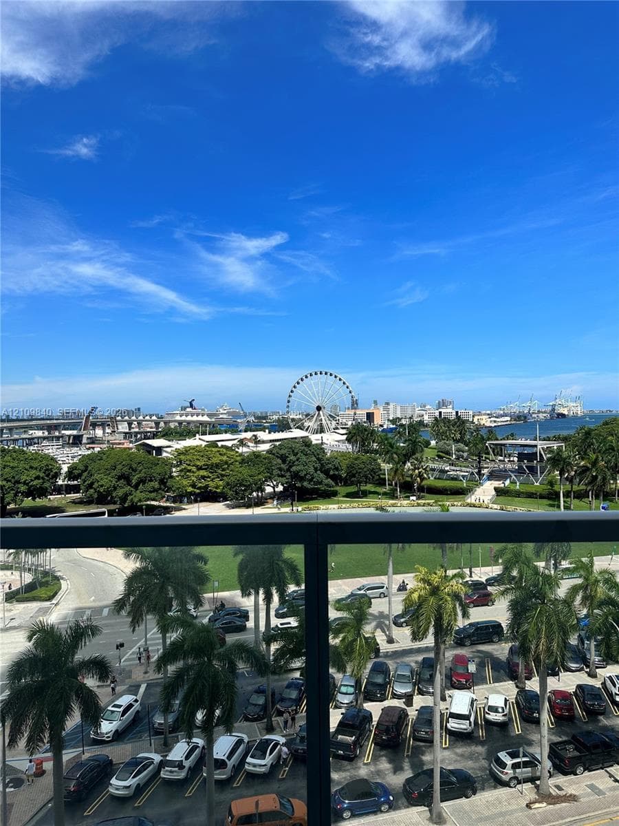 Vizcayne North · #703 in Miami - Photo 9
