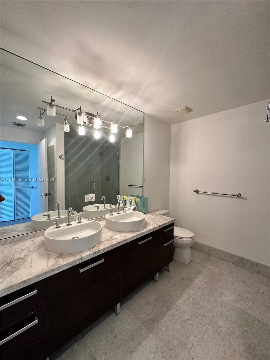 Vizcayne North · #703 in Miami - Photo 15