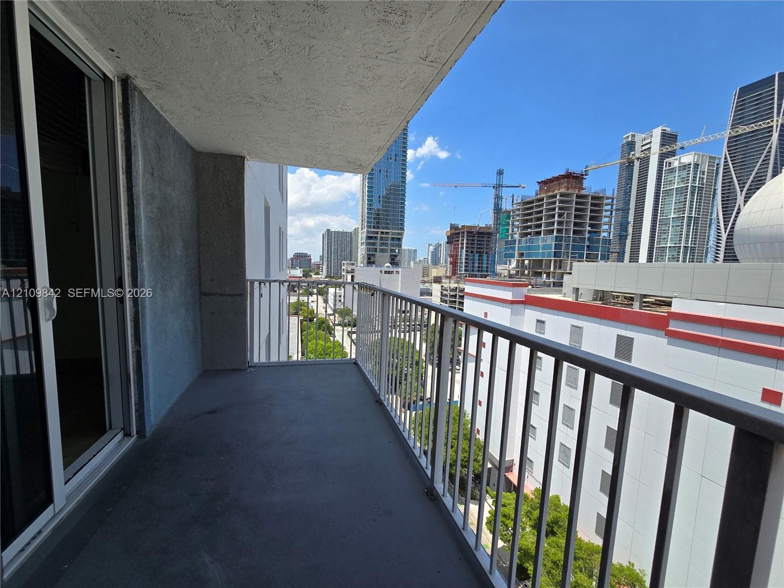 MADISON DOWNTOWN CONDO · #E-1507 in Miami - Photo 11