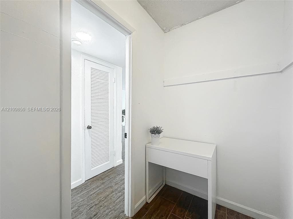 THE KNIGHTSBRIDGE · #705 in Miami Beach - Photo 14