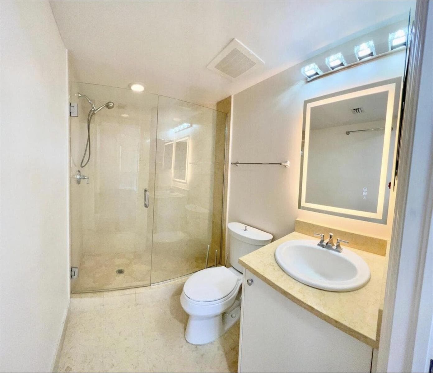 BATHROOM 2