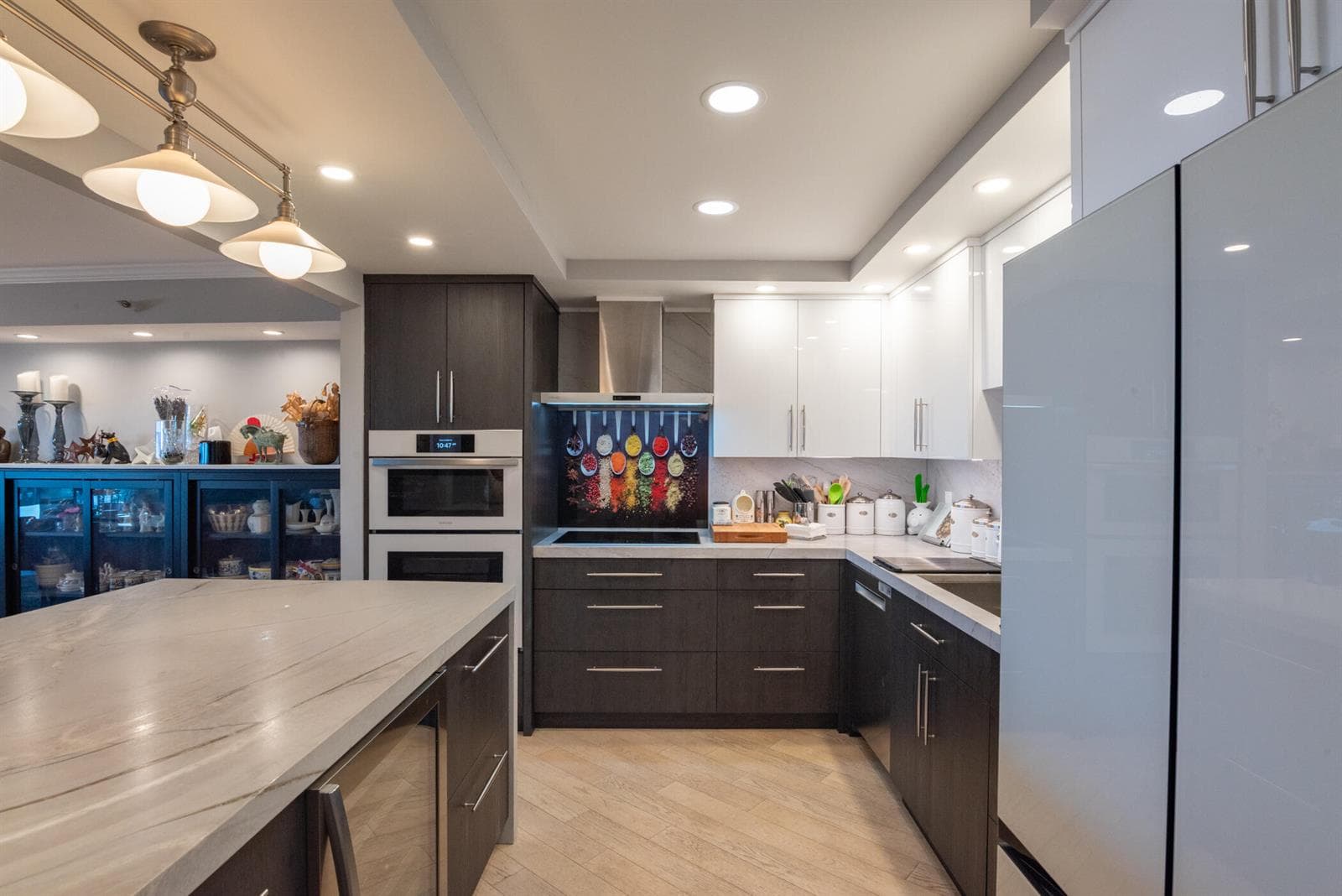 2480 Presidential Way 1804-027