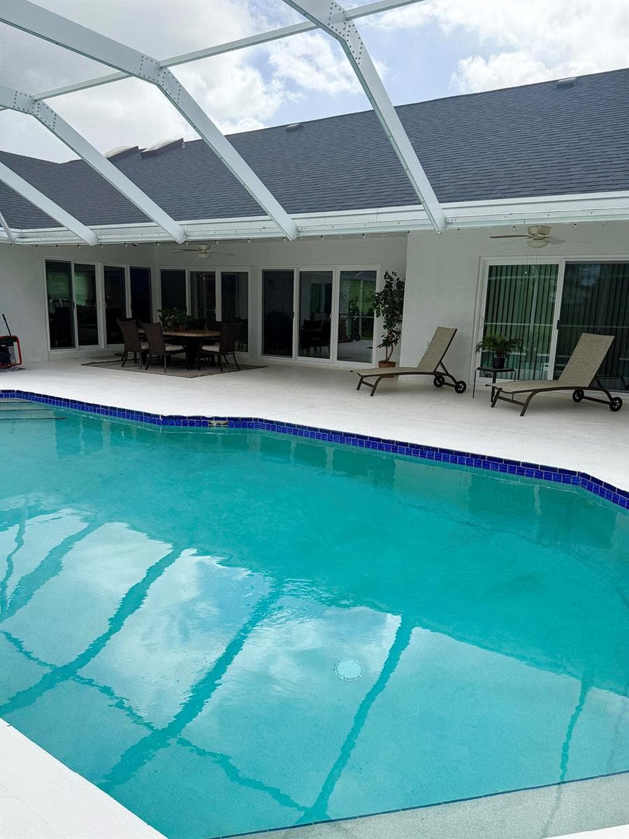 pool outdoor table