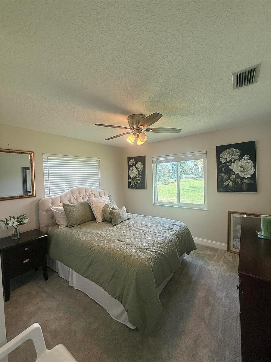 4th bedroom Queen bed