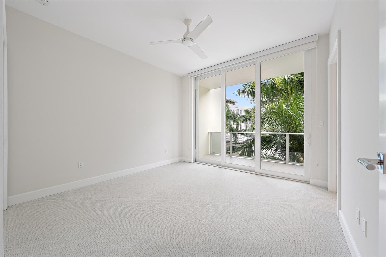 2720 Donald Ross Rd 301 -6