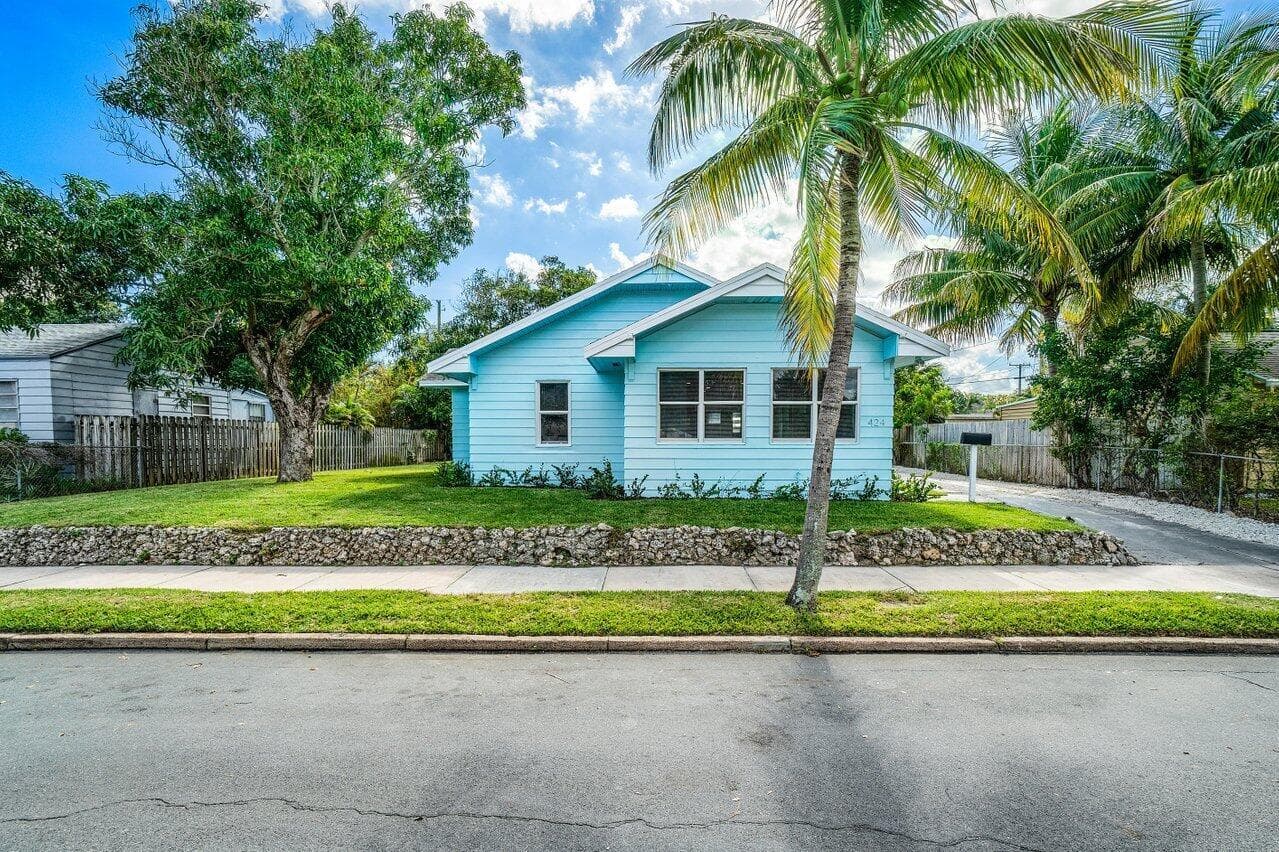 004-42453rdStreet-WestPalmBeach-FL-33407