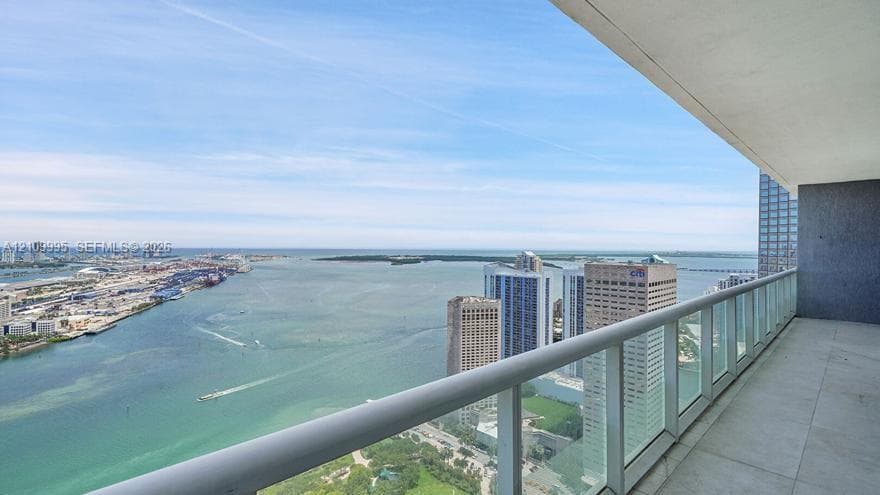50 Biscayne · #5406 in Miami - Photo 4