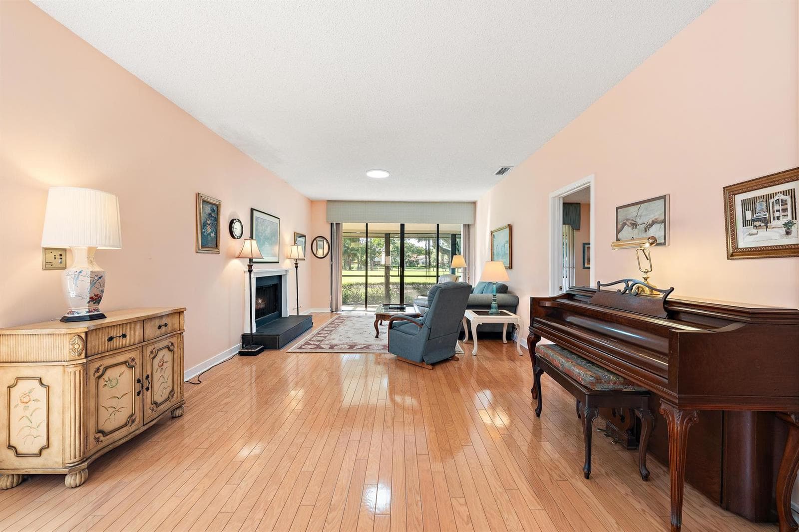275 Old Meadow Way-7