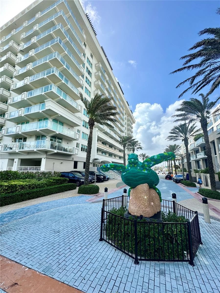 Spiaggia · #911 in Surfside - Photo 23